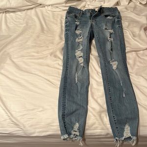 Aeropostale low rise jeans- Size 4!